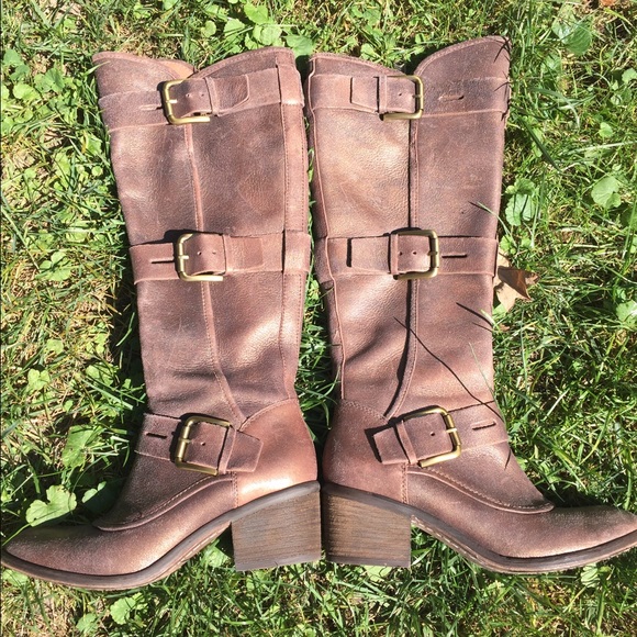 ⚡️SALE⚡️Donald J Pliner DAX Boots - Picture 3 of 4