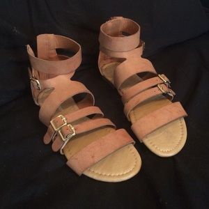 NWOT BRAND NEW cognac sandals sz. 5.5
