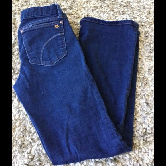 Joe's Jeans. Size 26. Dark Blue.
