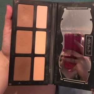 Kat Von D contour