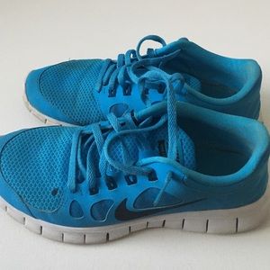 Blue Nike Free Runs