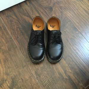 Dr. Martens Oxfords!