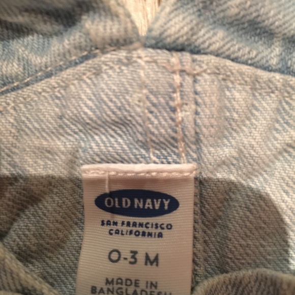 Overall shorts & striped tee - Picture 4 of 4