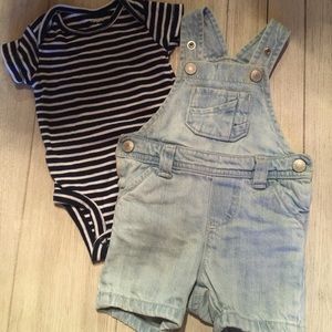 Overall shorts & striped tee