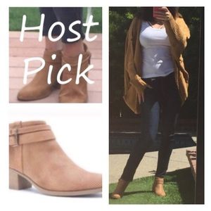 LAST  3 // TAN BOOTIES