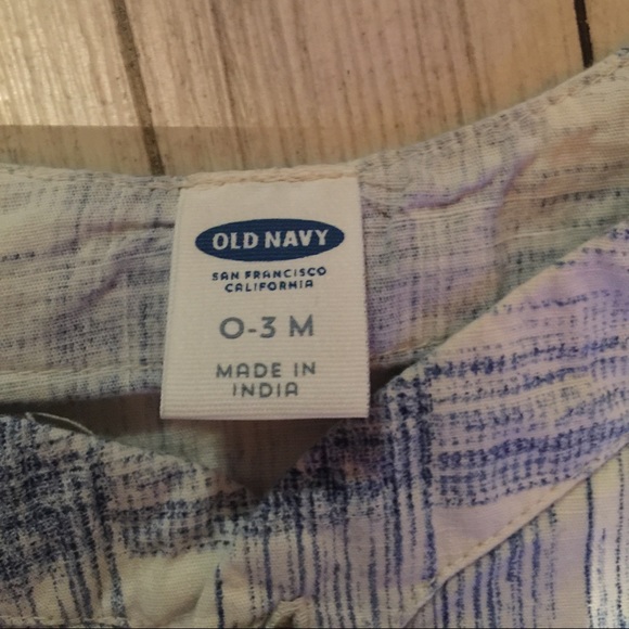 Old Navy top and skinny jeans - Picture 3 of 3