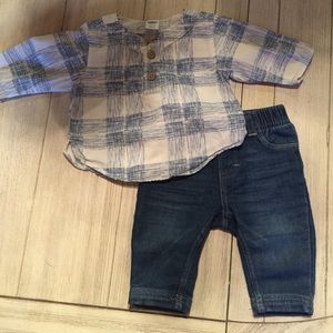 Old Navy top and skinny jeans