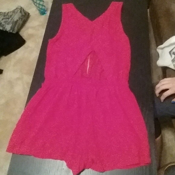 Red romper - Picture 2 of 3