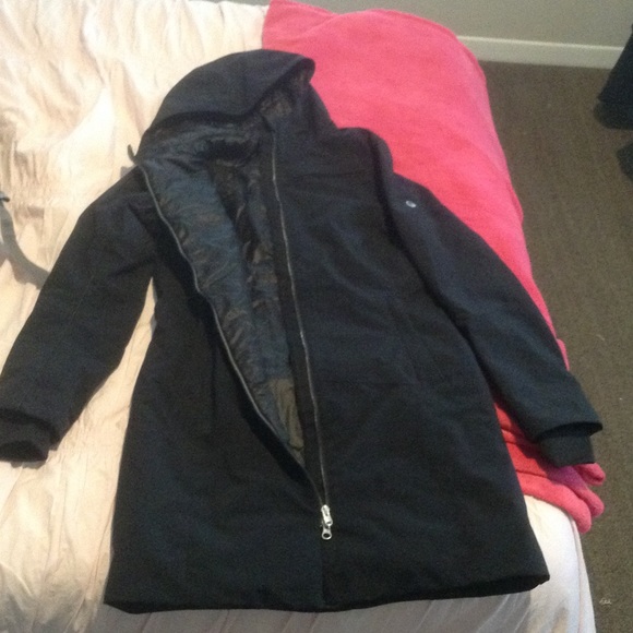 Spyder women's parka - Picture 3 of 3