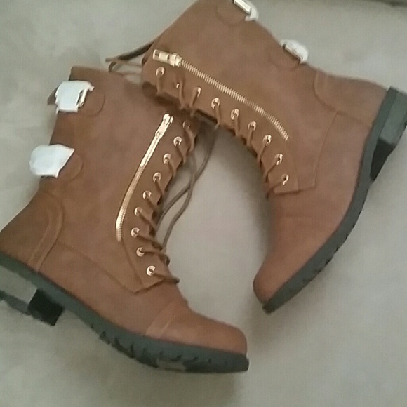 New Tan Boots with Zipper Buckles and Lace Up - Picture 2 of 3