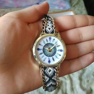 Cute black/w white tribal print watch