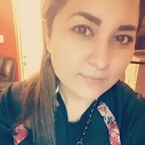 Meet your Posher, Leslie