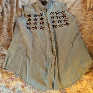 Sleeveless button down