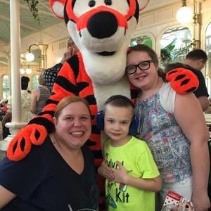 Meet your Posher, Amy