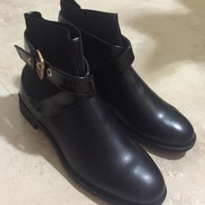 Brand New Zara boots!