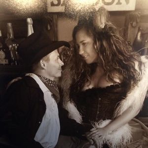 Meet your Posher, Elizabeth