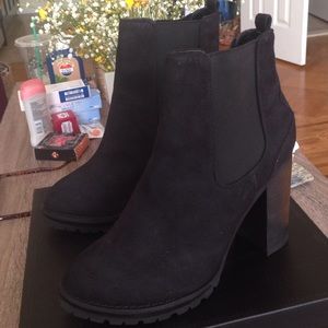Shoe Cult Chelsea Ramble Boots by Nasty Gal