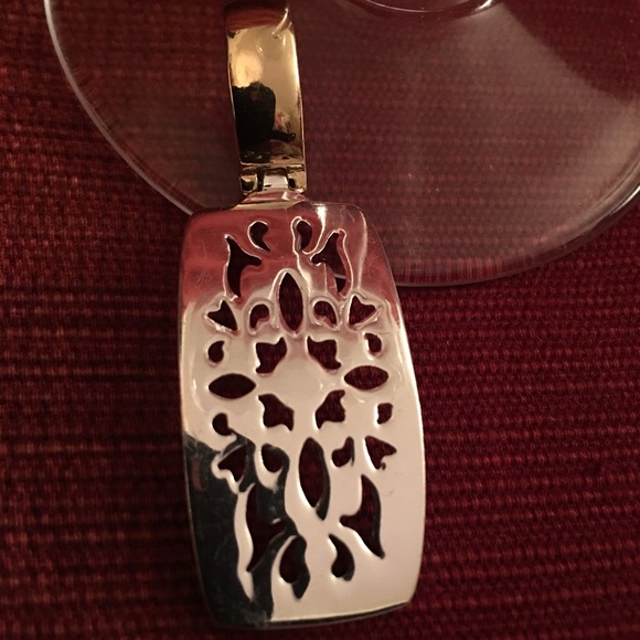 Premier Designs Chic Pendant Necklace