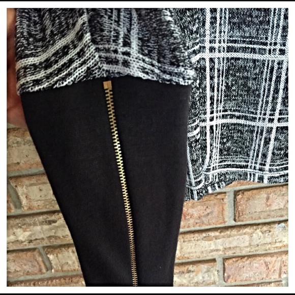 Chic & Lovely Zip Sleeve Lightweight Tunic 3X - Picture 4 of 4