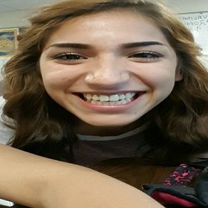 Meet your Posher, Crystal