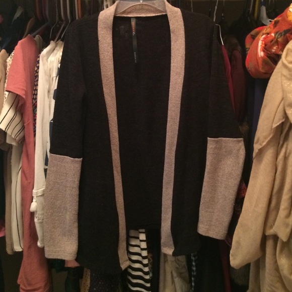 Used Condition Color Block Sweater
