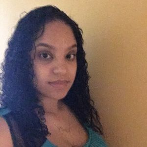 Meet your Posher, Pamela