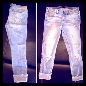 Hollister size 5 Capri