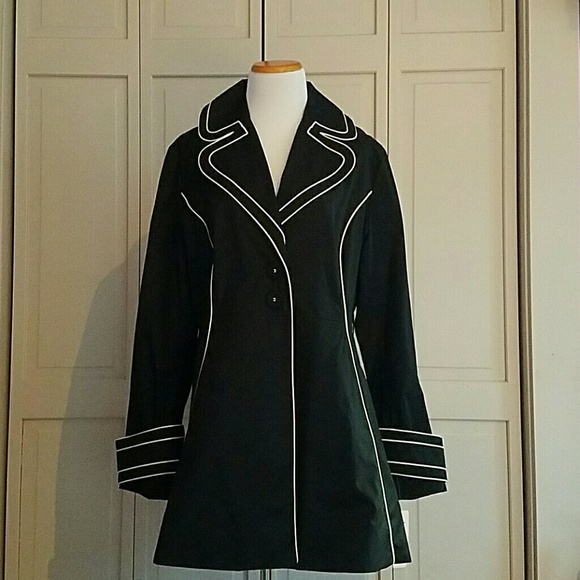 Eye catching Laundry Black Raincoat