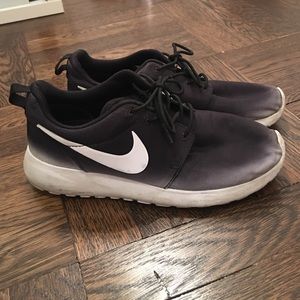 Nike Ombre Roshes
