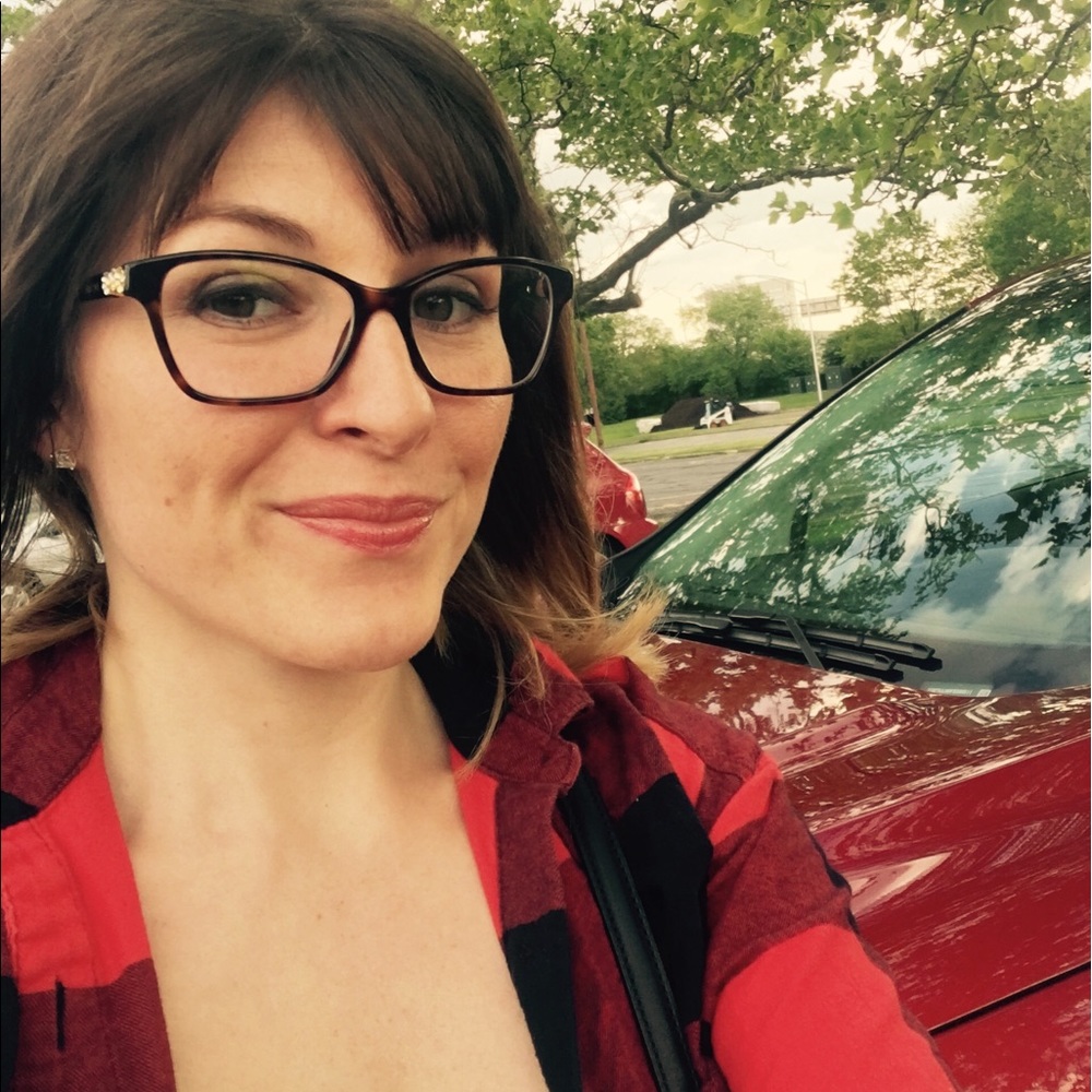 Meet your Posher, Sierra