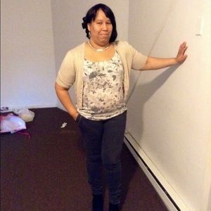 Meet your Posher, Toni