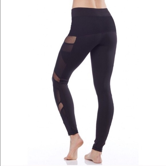 🎉LAST ONE - Sexy Mesh Panel Leggings - Picture 2 of 4