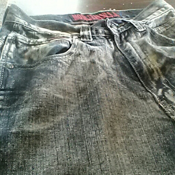 Blue Jeans - Picture 2 of 4