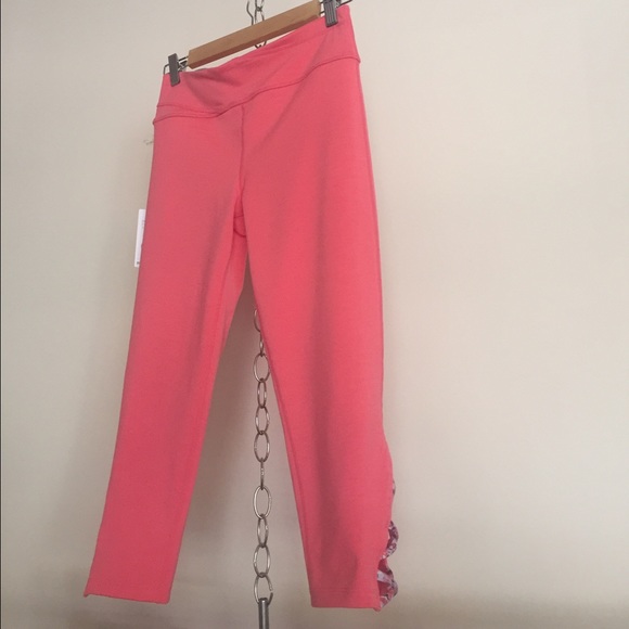 Manduka Capri yoga pants