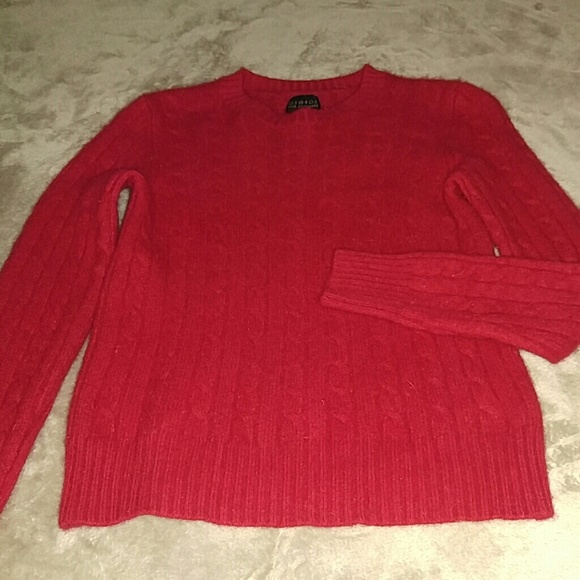 Cashmere red sweater