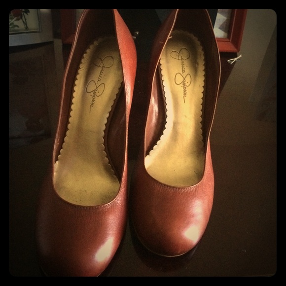 Jessica Simpson reddish brown shoes