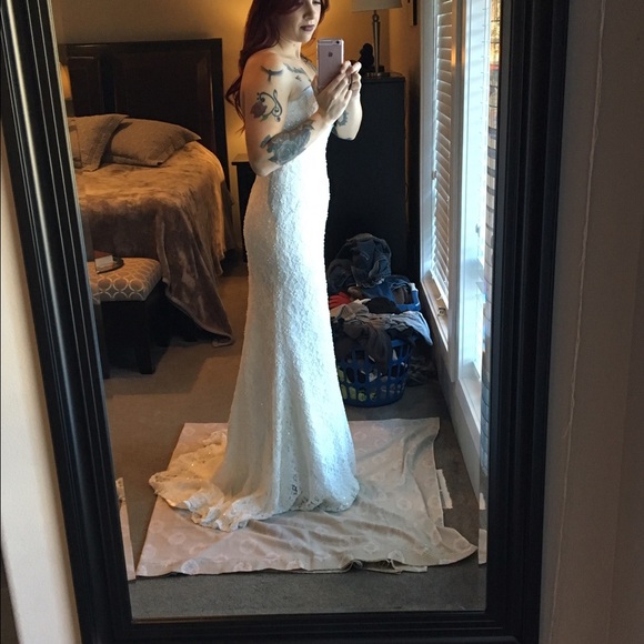 Lace wedding dress