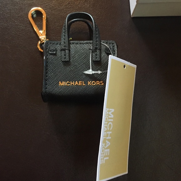 Michael Kors Accessories - Michael kors