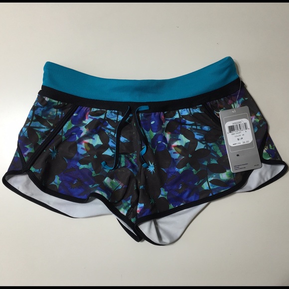 ASICS WOMENS ABBY SHORTS; size SM