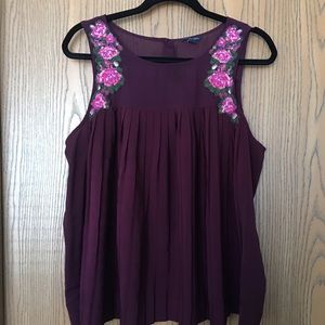 maroon American Eagle top