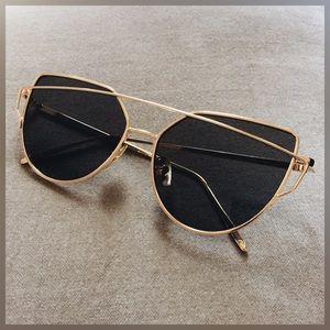 Metal Bar Cat Eye Sunglasses