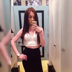 Meet your Posher, Laura