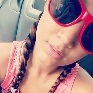 Meet your Posher, Mya