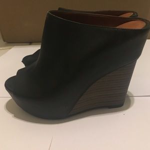 New (Never Worn) Jessica Simpson Laurin Wedges