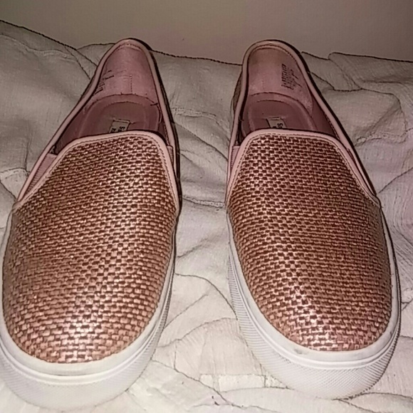 SIMPLY VERA VERA WANG woven pink flats sz 10M