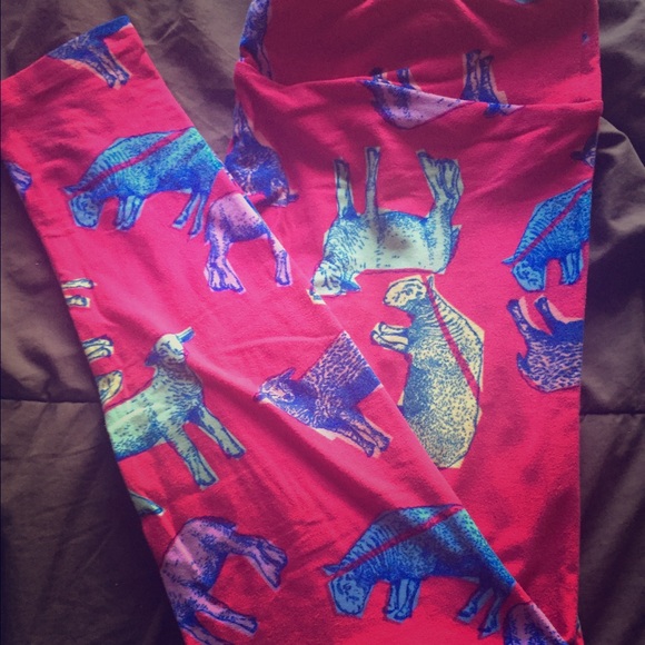 Red with Sheep Tall & Curvy LLR Leggings