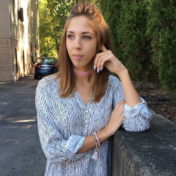 Mauve Velvet Choker - Picture 4 of 4