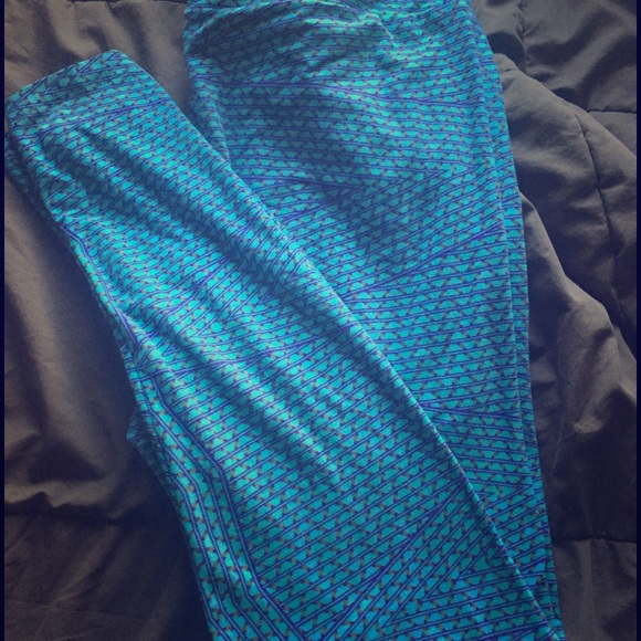 Blue Patterned Tall & Curvy LLR Leggings