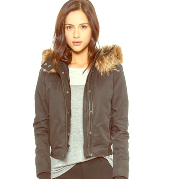 Vince  short bomber jacket