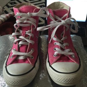 Women's high-top Pink Converse size 8